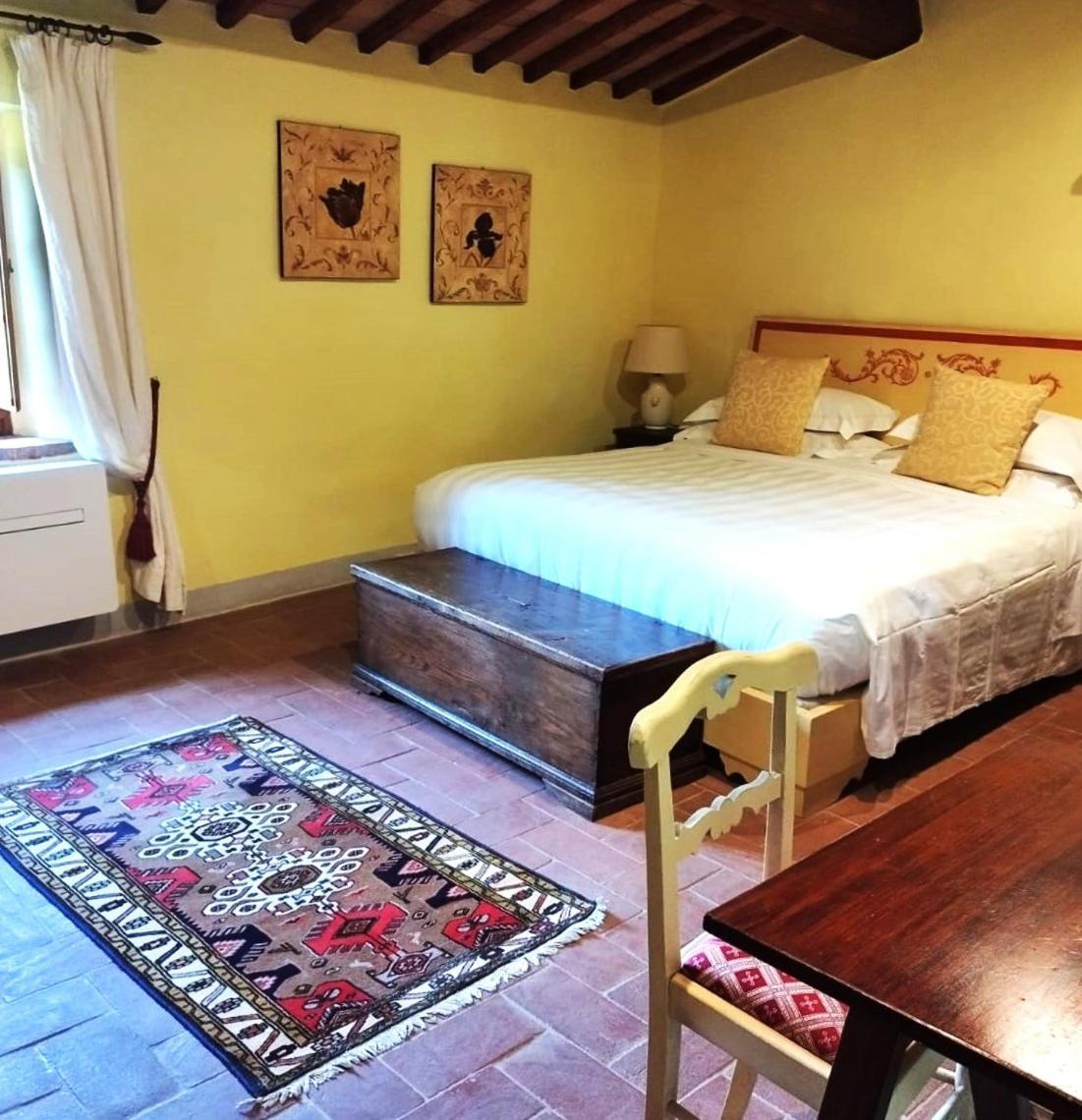 Borgo Livernano Radda in Chianti Room photo
